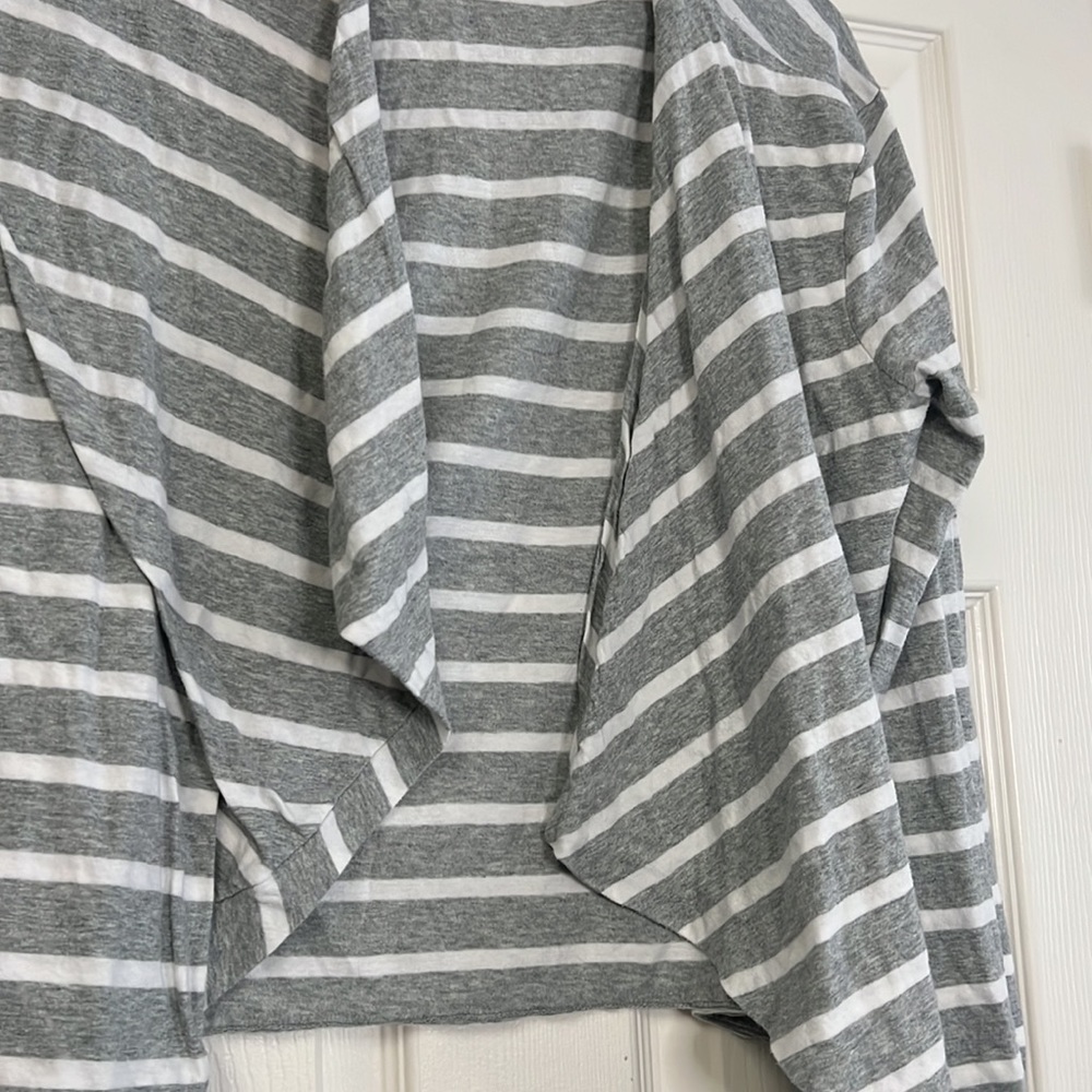 J. Crew grey white striped cotton lightweight long sleeve drape cardigan top M - Picture 3 of 8
